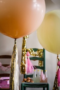 emmalinebride.com. Fringe balloons. 